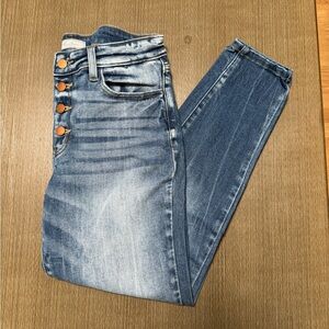 KanCan Mid Rise Ankle Skinny